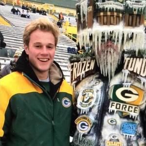 Meet your Posher, Derek